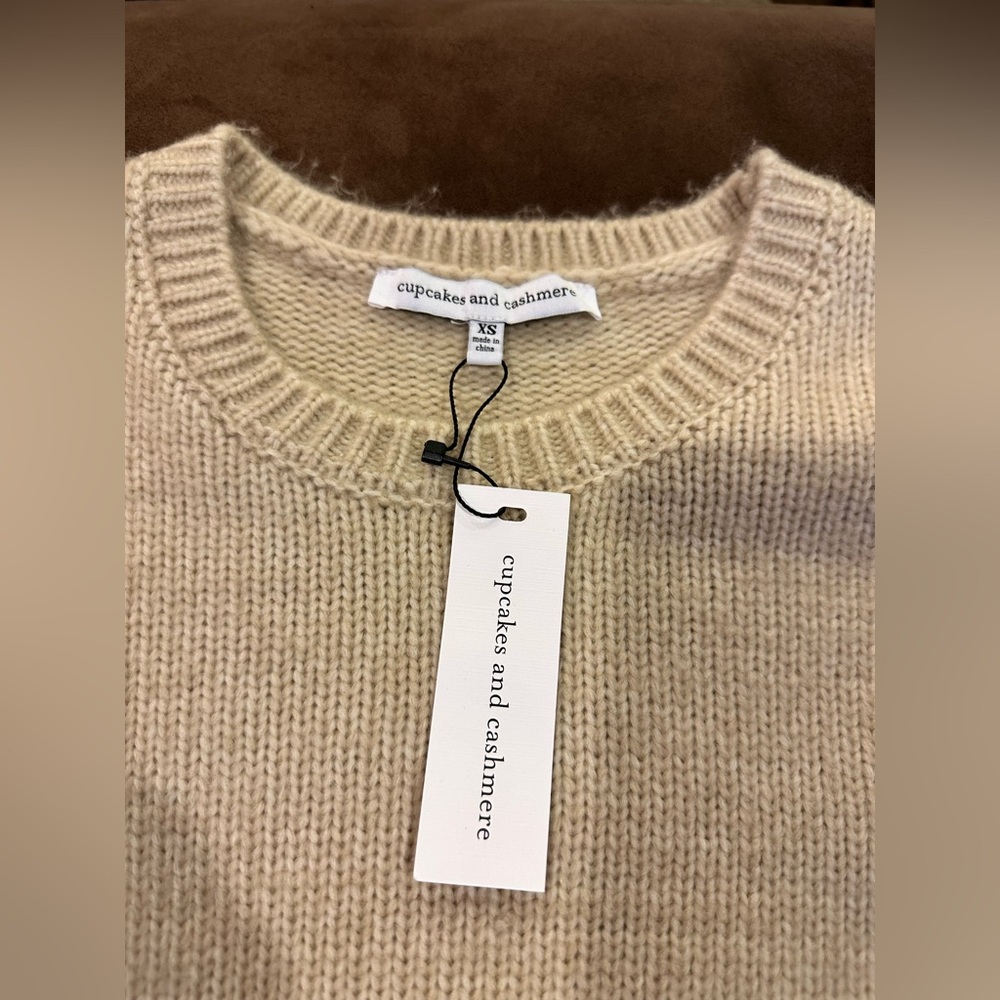 NWT. Cupcakes and cashmere sweater size XS. - Picture 5 of 5